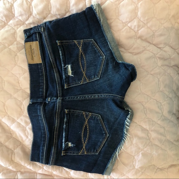Abercrombie & Fitch Jean Shorts - Picture 2 of 2